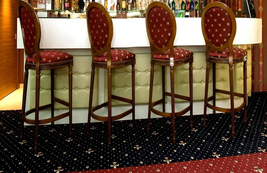 Manhattan Hotel&Restaurant-1